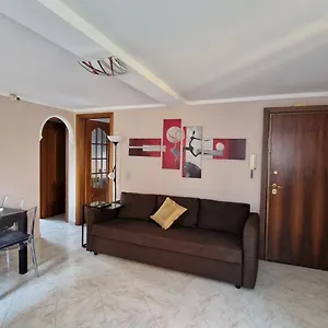 https://apt-puffy-house.hotelitalianriviera.com